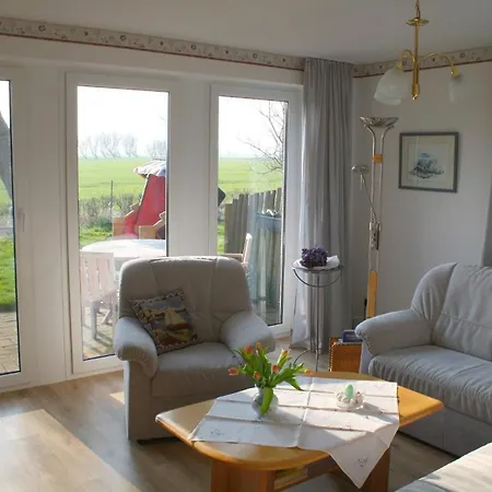 Appartement In Pilsum Mit Eigener Terrasse