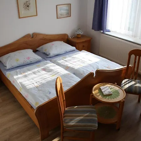 In Pilsum Mit Eigener Terrasse Appartement *